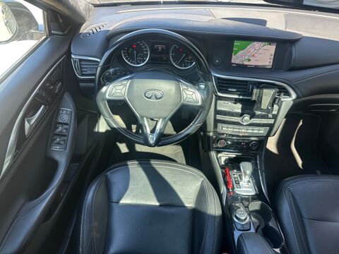 QX30 2.2L 170ch PREMIUM TECH AWD / TOIT PANORAMIQUE + CAMERA DE R 2017 occasion 38420 Le Versoud