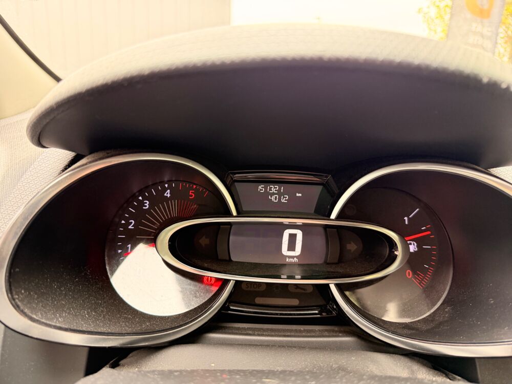 Clio 1.5 DCI 90Ch INTENS - SUIVI CONSTRUCTEUR - CAM&Eacute;RA DE RECUL - 2016 occasion 76150 Saint-Jean-du-Cardonnay