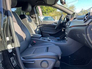 Classe B 1.6 180 120 SENSATION 7G-DCT BVA / ENTRETIENS MERCEDES / CAM 2017 occasion 17000 La Rochelle