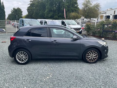 Rio 1.4 CRDI 90Ch ACTIVE / CAMERA / CHAINE DE DISTRIBUTION / GAR 2018 occasion 17000 La Rochelle