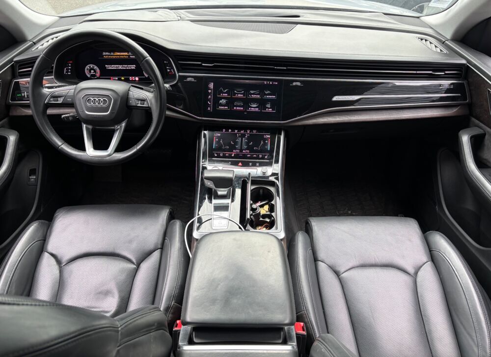Q8 3.0 50 TDI 286 Ch Avus Extented QUATTRO -Toit ouvrant- Cam&eacute;r 2019 occasion 44220 Cou&euml;ron