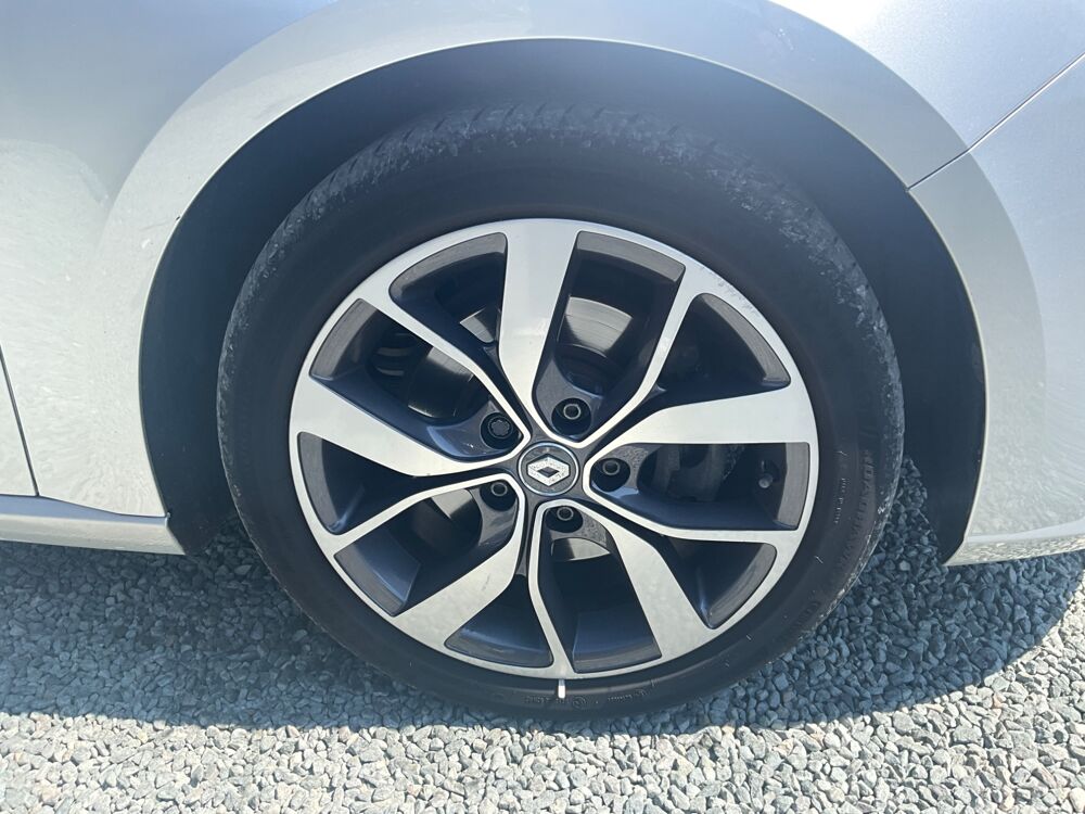M&eacute;gane IV 1.6 dCi INTENS 130cv ENTRETIEN RENAULT 2016-2020 / EMBRAY 2016 occasion 17000 La Rochelle