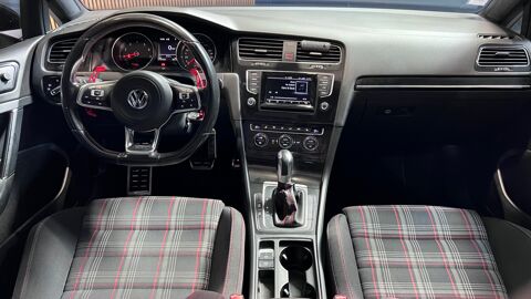 Golf 2.0 TSI 220Ch GTI DSG6 BVA - TOIT OUVRANT - SI&Egrave;GES CHAUFFANT 2015 occasion 33610 Cestas