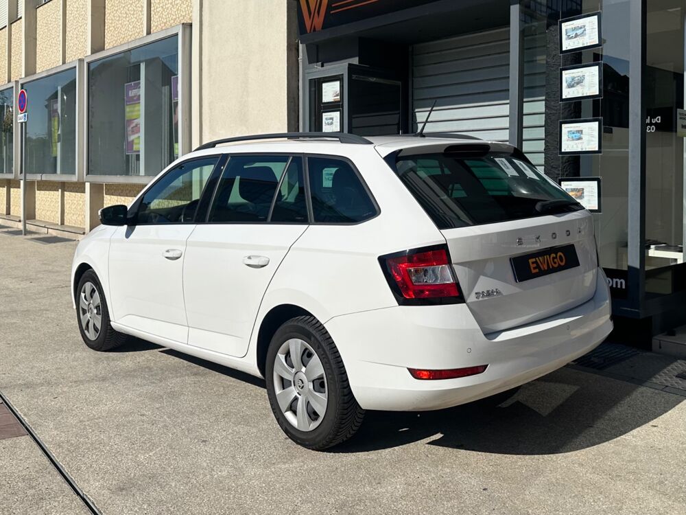 Fabia COMBI 1.0 TSI 95 AMBITION DSG BVA - RADAR DE RECUL - BOITE A 2022 occasion 57600 Forbach