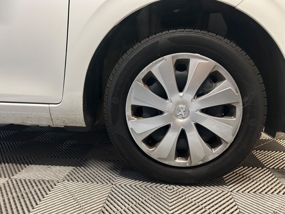 108 1.0 VTI 70CH ACCESS / REGULATEUR DE VITESSE / ROUE DE SECOUR 2020 occasion 78125 Gazeran