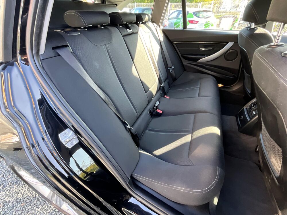 S&eacute;rie 3 TOURING 2.0 318 D 150 CH BVA FINITION SPORT / ENTRETIEN COMP 2017 occasion 17000 La Rochelle
