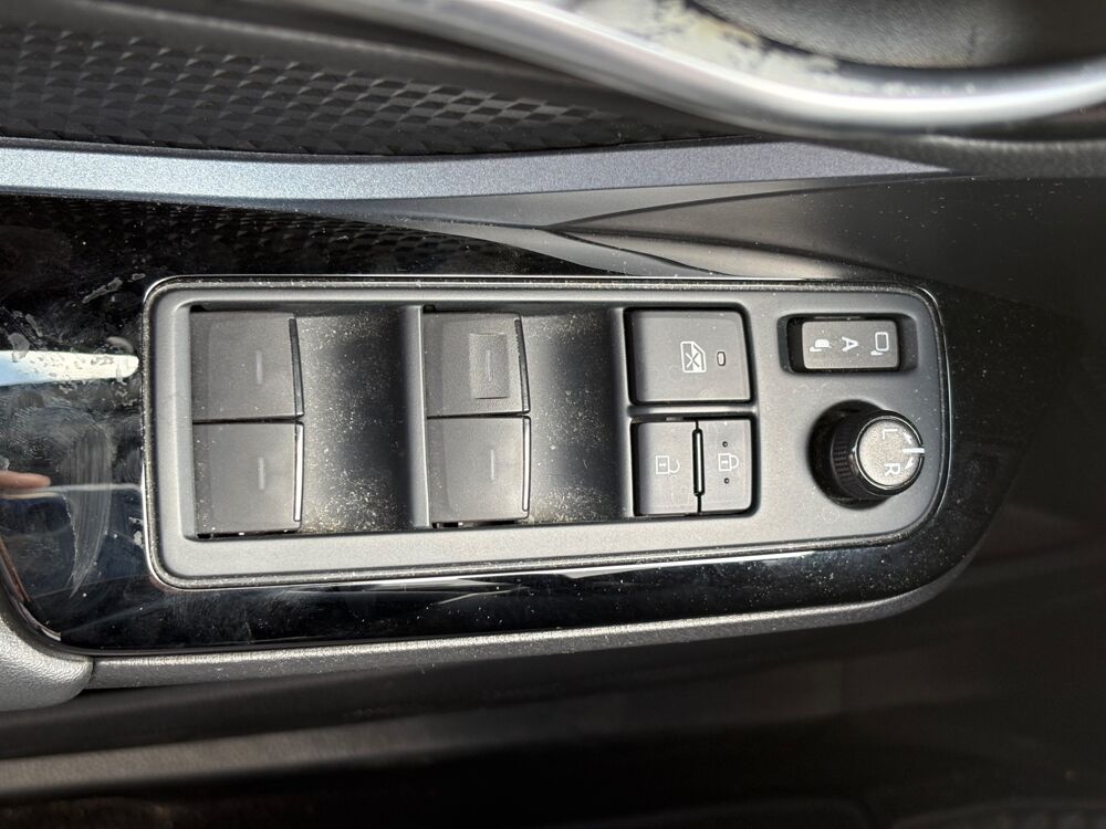 C-HR 1.8 140H 100 CH HYBRID FULL-HYBRID 0.85KWH DYNAMIC 4X2 BVA 2022 occasion 47000 Agen