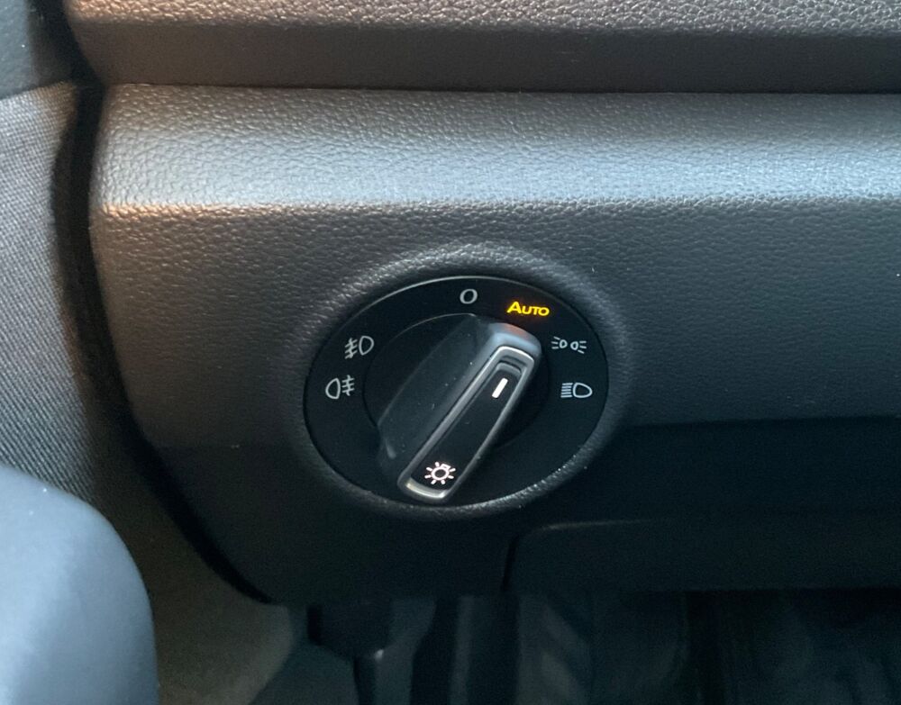 T-ROC 2.0 TDI 150 LOUNGE BUSINESS DSG BVA - Toit ouvrant-carplay-c 2021 occasion 78410 Flins-sur-Seine