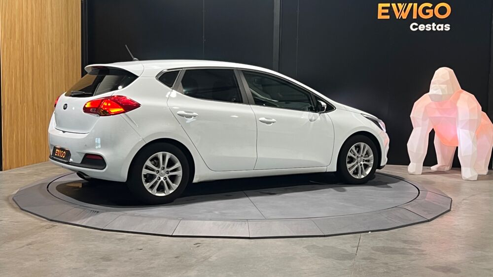Ceed 1.6 GDI 135ch ACTIVE - REGULATEUR DE VITESSE - CLIMATISATION 2014 occasion 33610 Cestas
