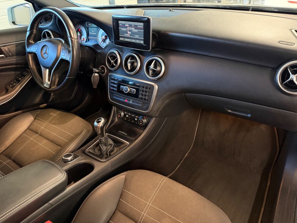 Classe A 1.5 180 CDI 110 Ch BLUEEFFICIENCY BUSINESS 2015 occasion 79000 Niort