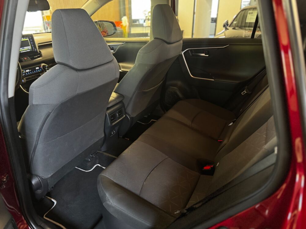 RAV 4 2.5 222Ch 175 FULL-HYBRID 1.6KWH 1ere MAIN- DYNAMIC - 4X2 2019 occasion 79000 Niort