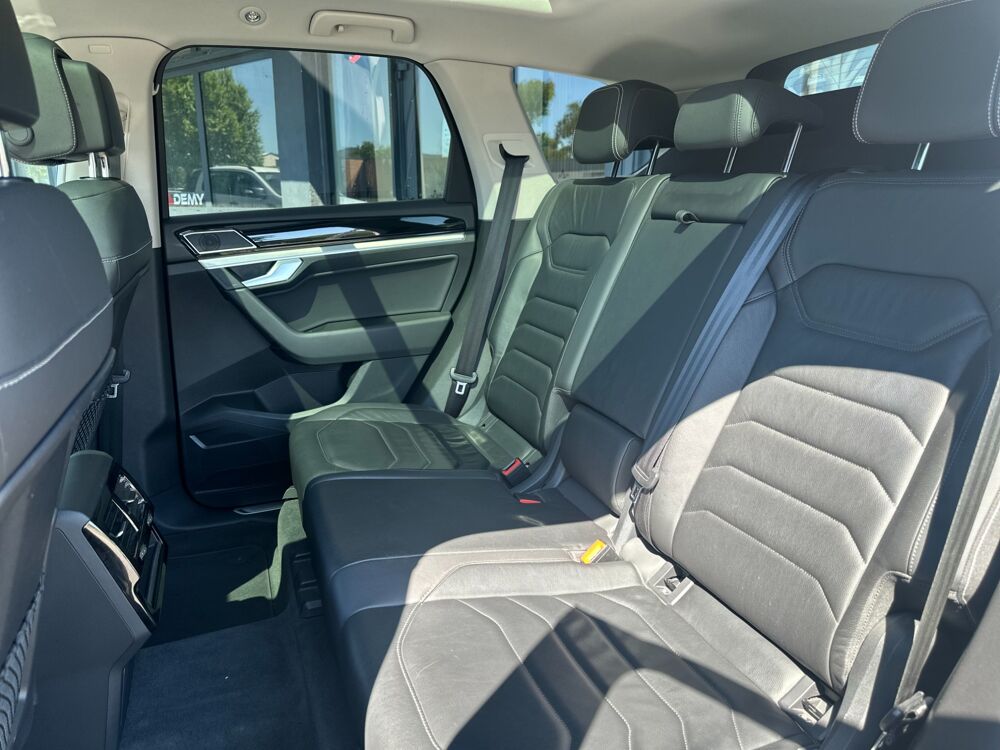 Touareg CARAT 3.0 TDI 286CH 4MOTION BVA - TOIT OUVRANT 2018 occasion 26000 Valence