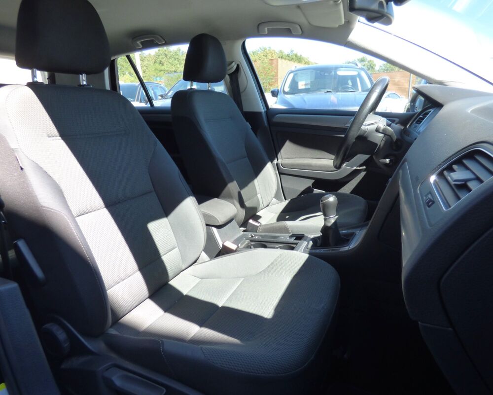 Golf VII - 1.6 TDI 110 BLUEMOTION CONFORTLINE BUSINESS 2014 occasion 33210 Maz&egrave;res