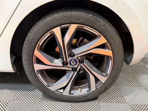 Clio E-TECH HYBRIDE 145ch ENGINEERED 2022 occasion 81990 Puygouzon