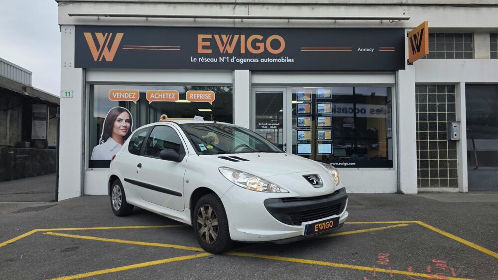 206 1.1 60 URBAN/CT OK/1ERE MAIN/ENTRETIEN A JOUR/COURROIE OK/AT 2010 occasion 74600 Seynod