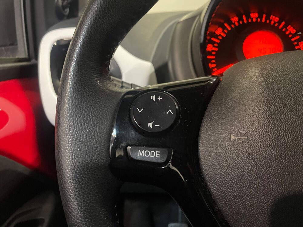 108 1.0 VTI 70ch STYLE START-STOP/ REGULATEUR DE VITESSE/ CLIM 2017 occasion 78125 Gazeran