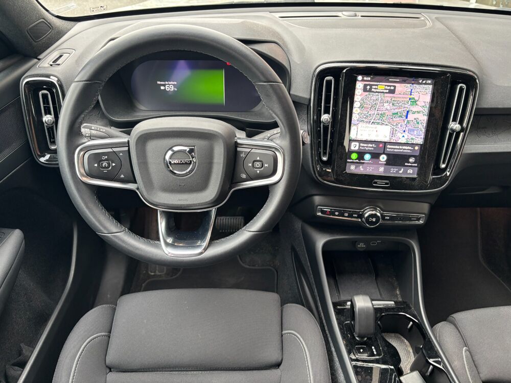 XC40 ELECTRIC 252 CH 78KWH EXTENDED-RANGE ESSENTIAL 2WD SOH 99% 2023 occasion 64320 Idron