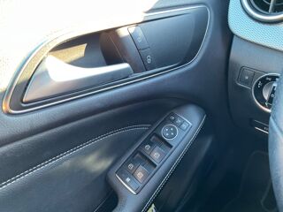 Classe B 1.6 180 120 SENSATION 7G-DCT BVA / ENTRETIENS MERCEDES / CAM 2017 occasion 17000 La Rochelle