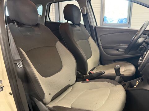 Captur 1.5 DCI 90 ECO - BUSINESS - DISTRIBUTION NEUVE - 4 PNEUS NEU 2014 occasion 79000 Niort