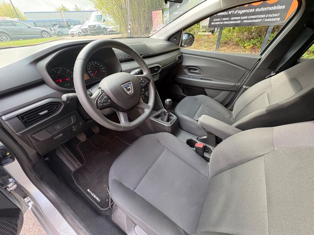 Sandero 1.0 TCE ECO-G GPL 100ch ESSENTIEL / FEUX LED- FAIBLE KILOM&Eacute;T 2022 occasion 76150 Saint-Jean-du-Cardonnay