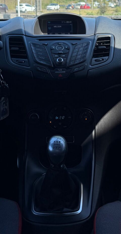 Fiesta V (2) 1.0 ECOBOOST 140 S&S ST LINE BLACK EDITION 3P + RADAR 2017 occasion 97410 Saint-Pierre