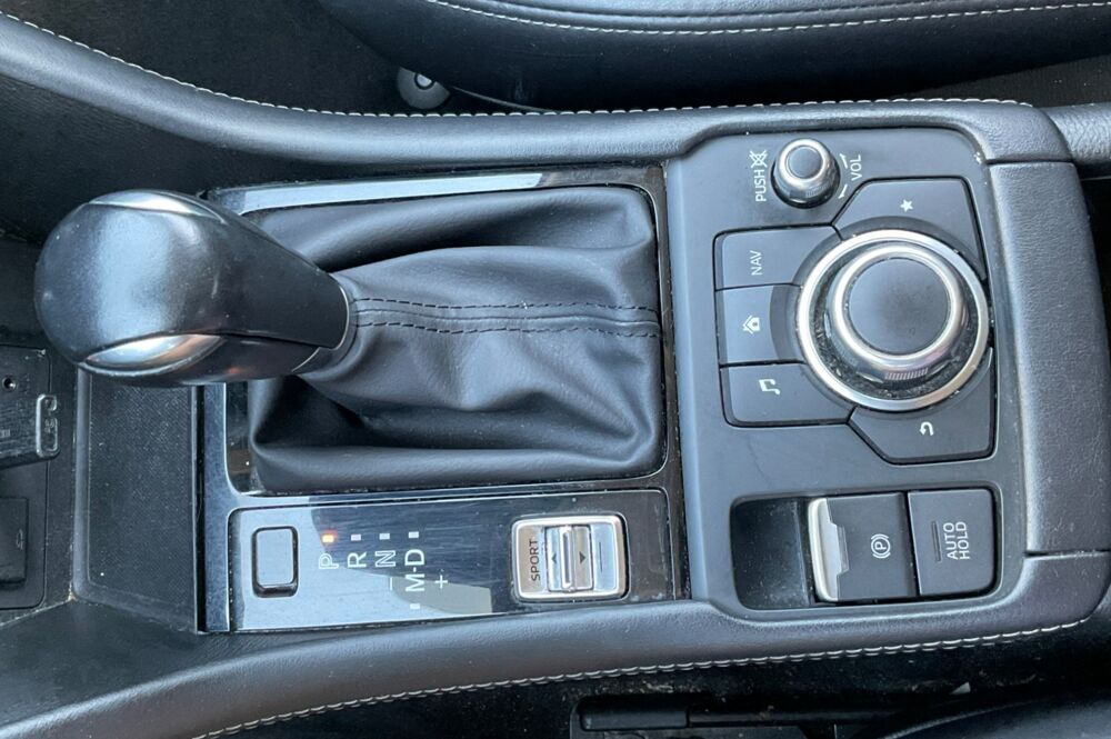 Cx-3 2.0 SKYACTIV-G 120 EXCLUSIVE EDITION 2WD BVA - Attelage- si&egrave; 2019 occasion 78410 Flins-sur-Seine