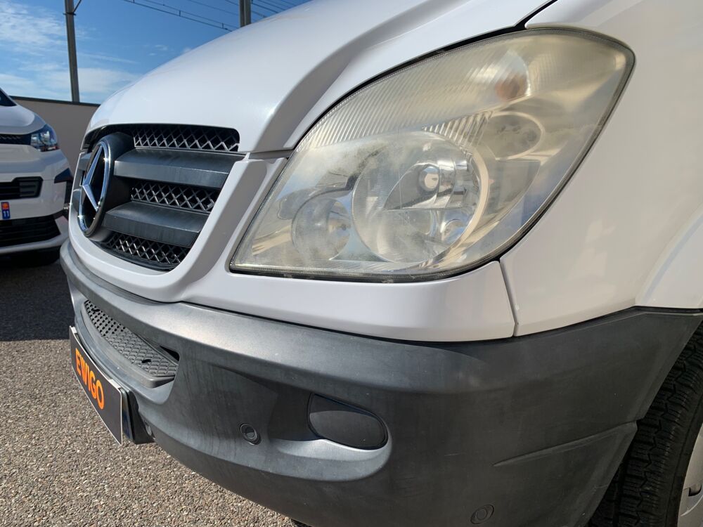 Sprinter FOURGON 37s 3.0 219 CDI Turbo 190cv 3T0 L2H2 2011 occasion 69420 Ampuis