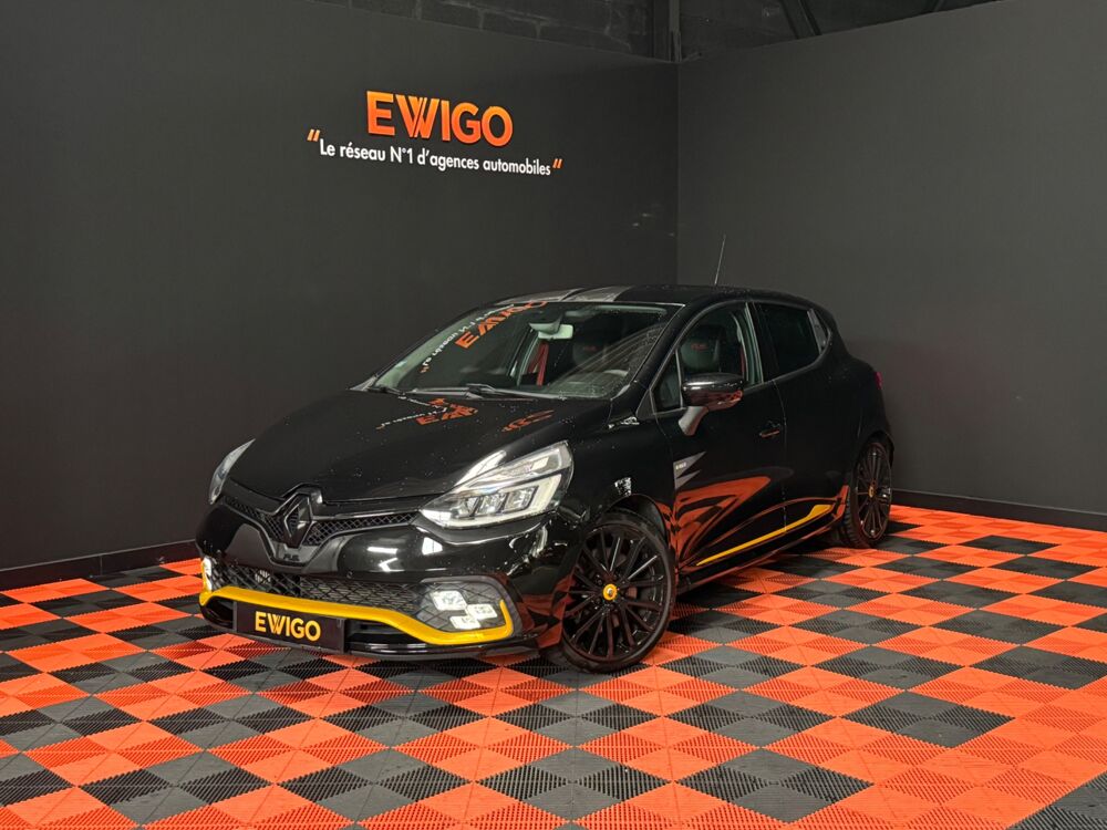 Clio RS 18 TROPHY 1.6 220 CH EDC (1107/1725) / AKRAPOVIC / CAMERA 2018 occasion 29000 Quimper