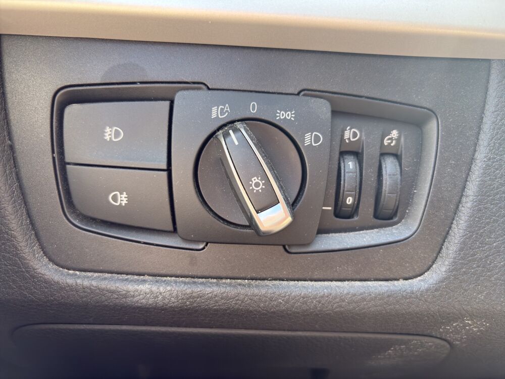 S&eacute;rie 3 TOURING 2.0 320 D 190 Lounge BVA - Entretien suivi - Garanti 2018 occasion 68000 Colmar