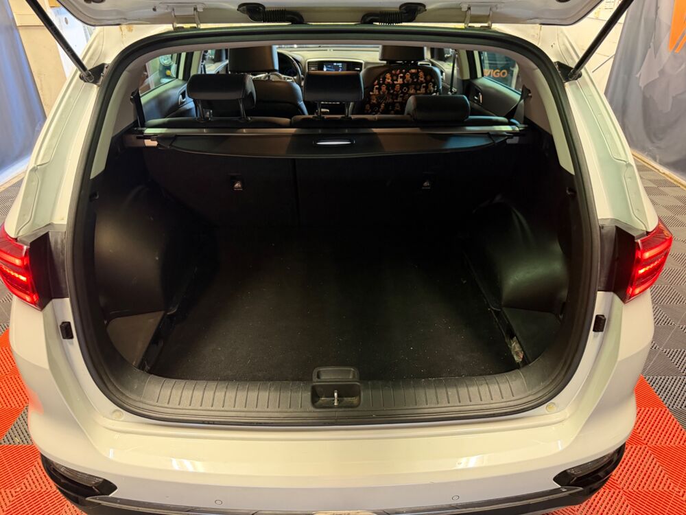 Sportage 1.6 CRDI 136 Ch ACTIVE BUSINESS 4X2 DCT BVA ISG ENTRETIEN KI 2019 occasion 24750 Tr&eacute;lissac