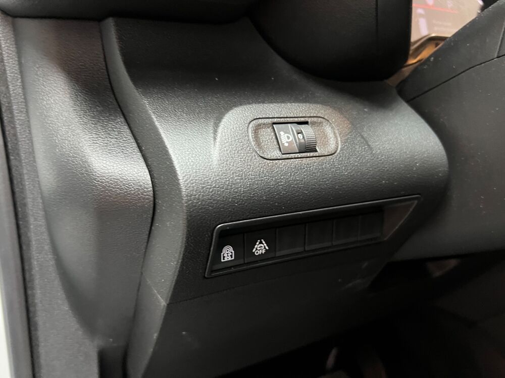 Berlingo GENERATION-III COMBI 1.2 130CH M L1 SHINE EAT BVA / 1ERE MAI 2022 occasion 33320 Eysines