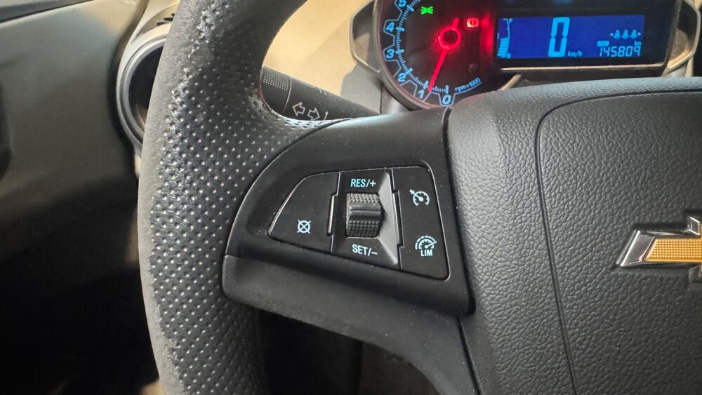 Aveo 1.2 70 CH LS - R&Eacute;GULATEUR DE VITESSE - CLIM 2013 occasion 33610 Cestas