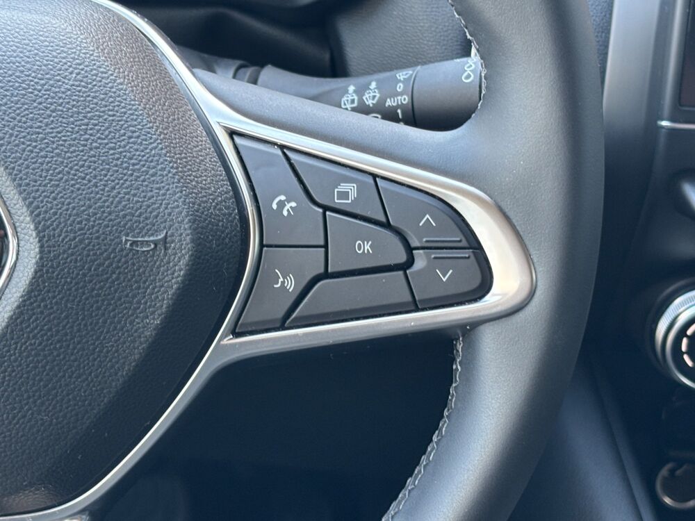 Captur E-TECH PLUG-IN 160 ch INTENS - SOH 88% 2021 occasion 64320 Idron
