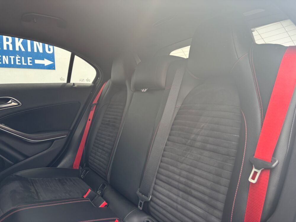 Classe A 250 210 CH BLUEEFFICIENCY SPORT 7G-DCT BVA / CARPLAY / CHAIN 2012 occasion 40000 Mont-de-Marsan