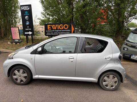 Aygo 1.0 VVTI 70CH - MOTEUR &Agrave; CHAINE - VERROUILLAGE CENTRALIS&Eacute; - 2010 occasion 76150 Saint-Jean-du-Cardonnay