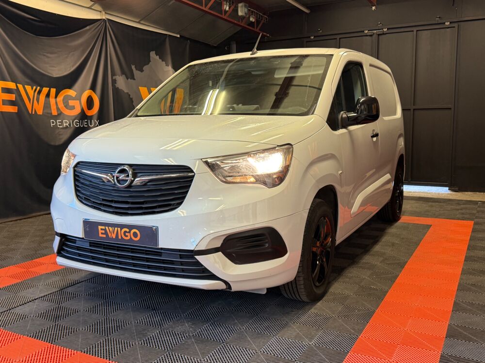 Combo VU 6 250 HT / FOURGON 1.5 TD 100CH H1 SELECT / CLIM - CARPLAY 2020 occasion 24750 Tr&eacute;lissac