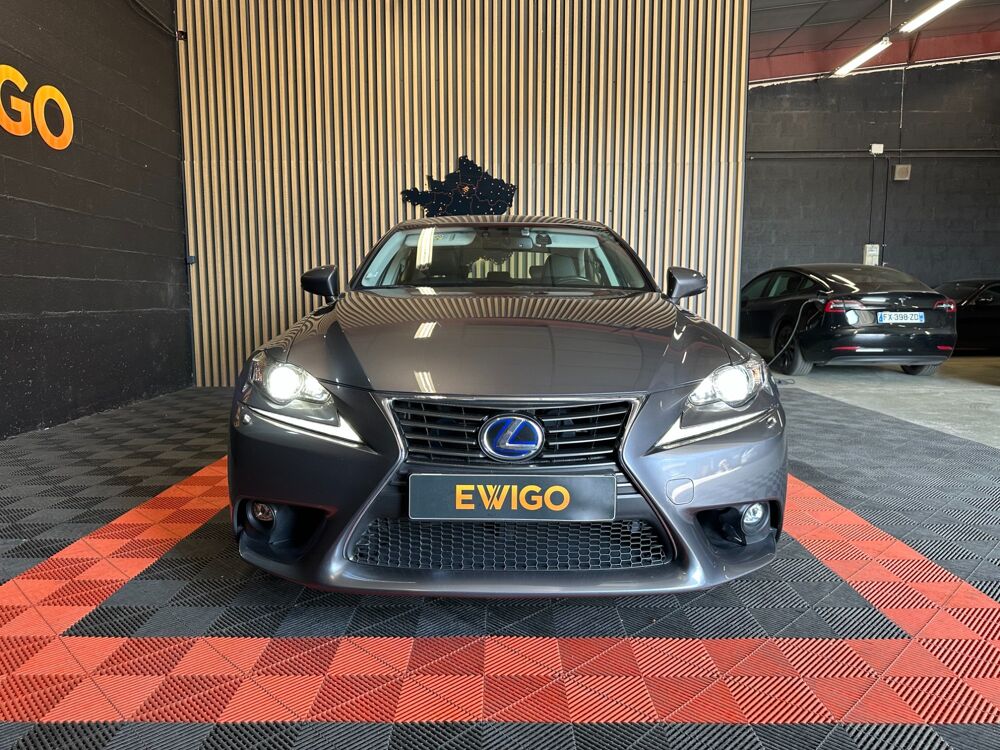 IS 300H 2.5 223 CH / PACK + / SUIVI LEXUS - CAMERA - GPS - REGU 2014 occasion 44220 Cou&euml;ron