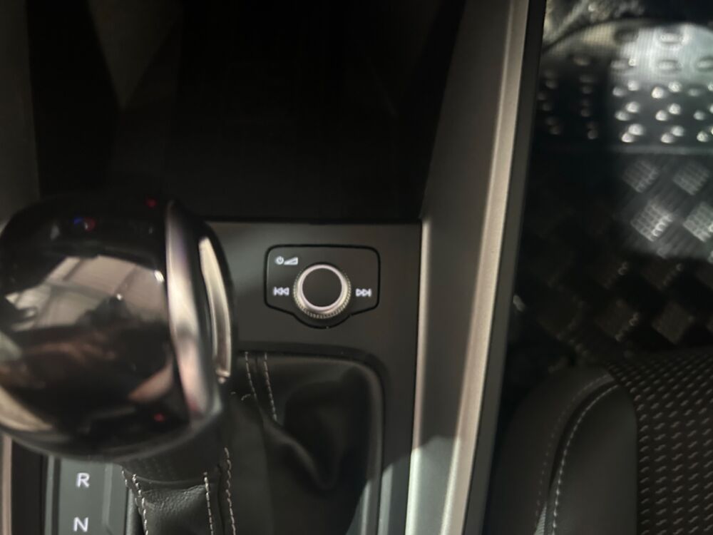 A1 CITYCARVER ALLSTREET 1.0 30 TFSI 116 CH S LINE S-TRONIC / CA 2020 occasion 29000 Quimper