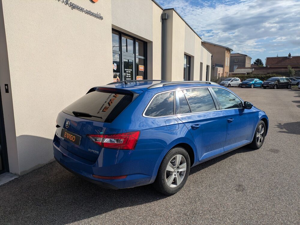 Superb COMBI 1.5 TSI 150ch ACT BUSINESS / Entretiens complet Skoda 2018 occasion 69420 Ampuis