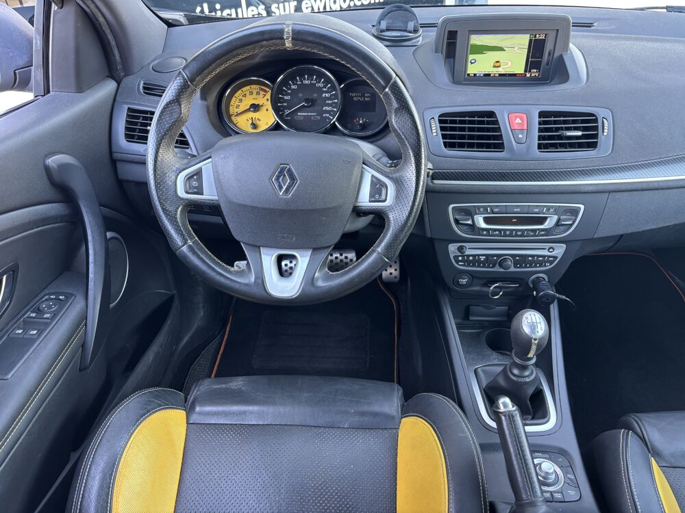 M&eacute;gane COUPE 2.0 250 ch RS 2011 occasion 64122 Urrugne