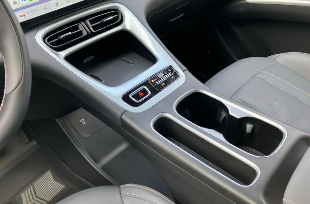 E2 116 cv MAX+ 47 KWH + DIVERS COLORIS DISPONIBLES 2026 occasion 21850 Saint-Apollinaire
