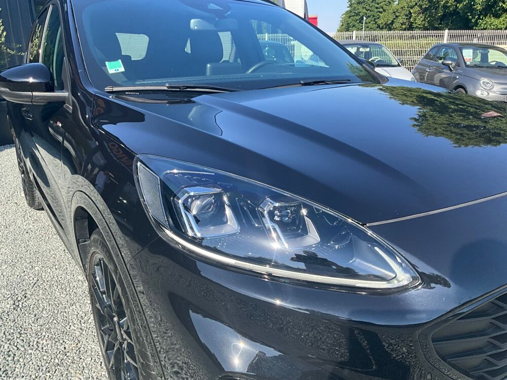 Kuga 2.5 DURATEC 242 PHEV 14.4KWH / ST LINE PLUS / 4x4 / Premi&egrave;re 2023 occasion 17000 La Rochelle
