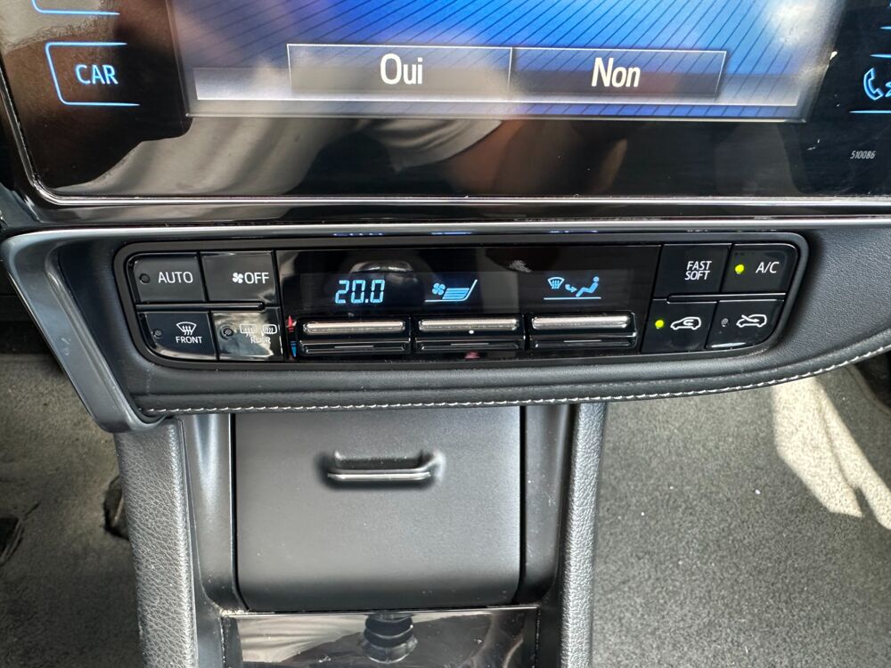 Auris 1.4 d4D 90CH / DYNAMIC / 1ERE MAIN - CAMERA - REGULATEUR - B 2015 occasion 44220 Cou&euml;ron
