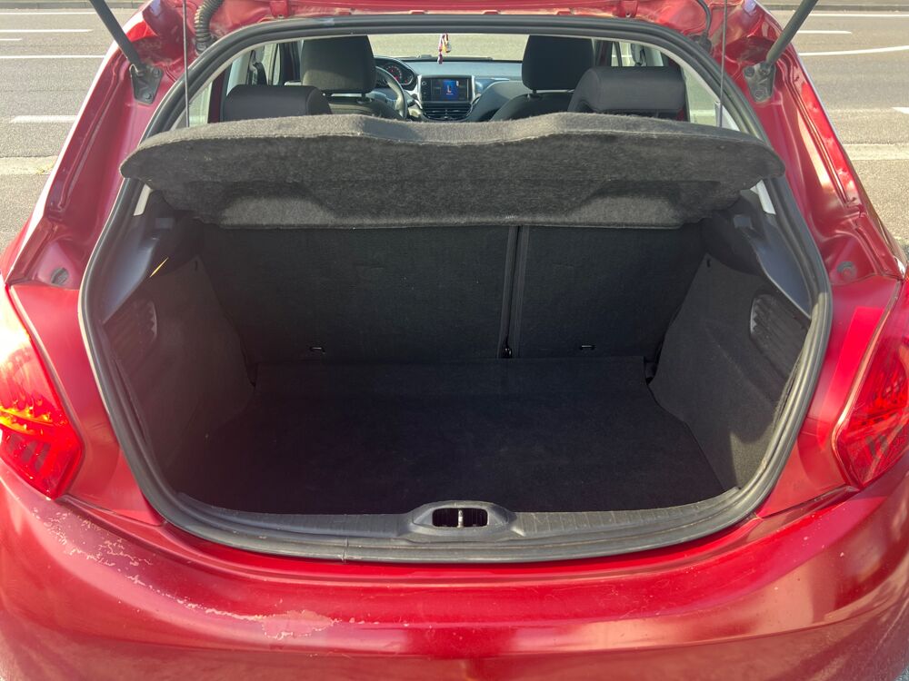 208 1.4 HDI 70 CH BUSINESS 5P / ECRAN NUMERIQUE / COUROIE OK 2012 occasion 40000 Mont-de-Marsan