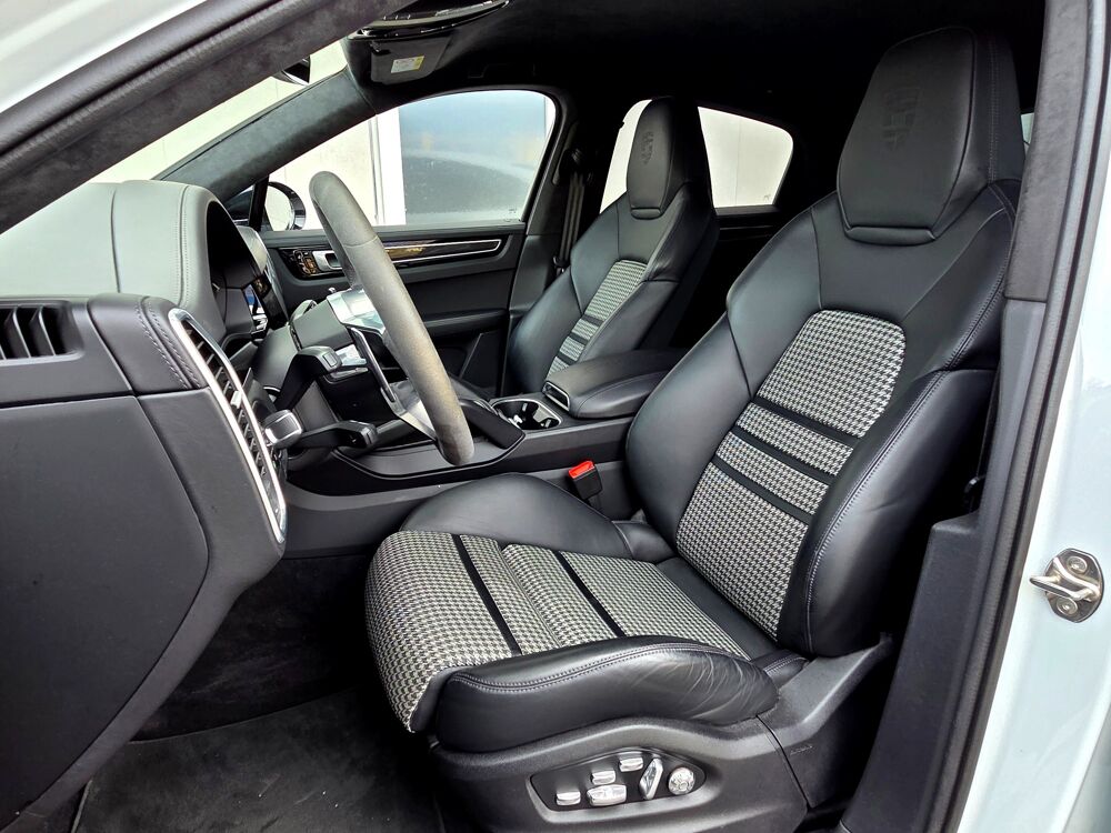 Cayenne 3.0 E-HYBRID 462H 340 PHEV 17,9 KWH PACK SPORT ALL&Eacute;G&Eacute; Carbon 2021 occasion 68170 Rixheim