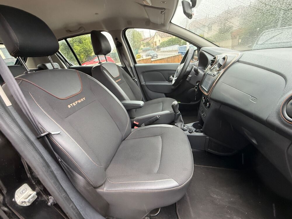Sandero 0.9 TCE 90 CH Stepway phase II 2017 occasion 25000 Besan&ccedil;on