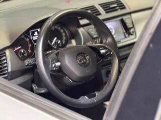Fabia 1.0 MPI 60ch DRIVE 125 ANS 2020 occasion 37100 Tours