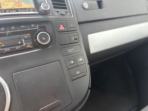 MULTIVAN T5 2.0 TDI 180CH BLUEMOTION HIGH LINE 4MOTION DSG / MOTEUR N 2011 occasion 25300 Pontarlier