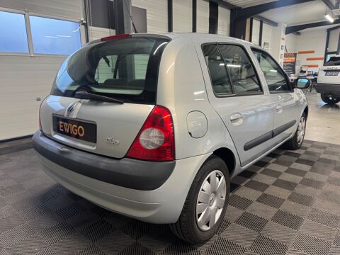 Clio 1.4 97 Ch DYNAMIQUE - CLIMATISATION - LIMITEUR - DISTRIBUTI 2004 occasion 79000 Niort
