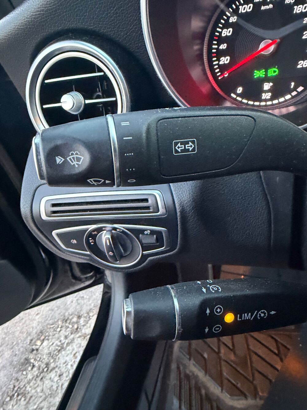Classe C 180 CDI SPORT EDITION - 2&Egrave;ME MAIN ORIGINE FRANCE - SI&Egrave;GES CU 2018 occasion 27000 &Eacute;vreux
